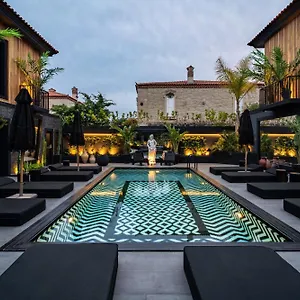 The Local House Otel