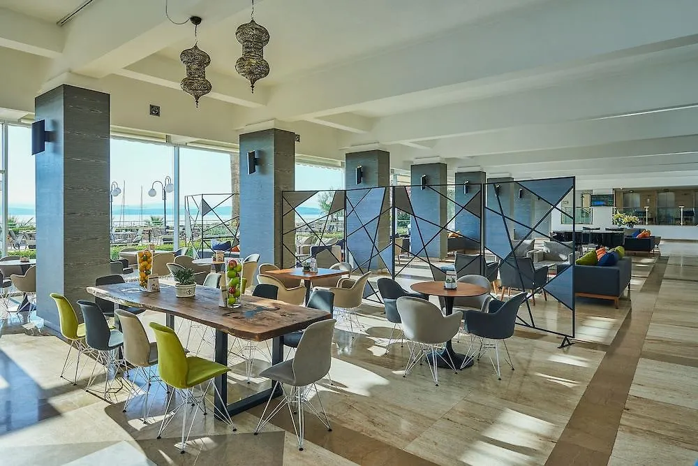 Altin Yunus Apart Beach Plus Cesme Apartment