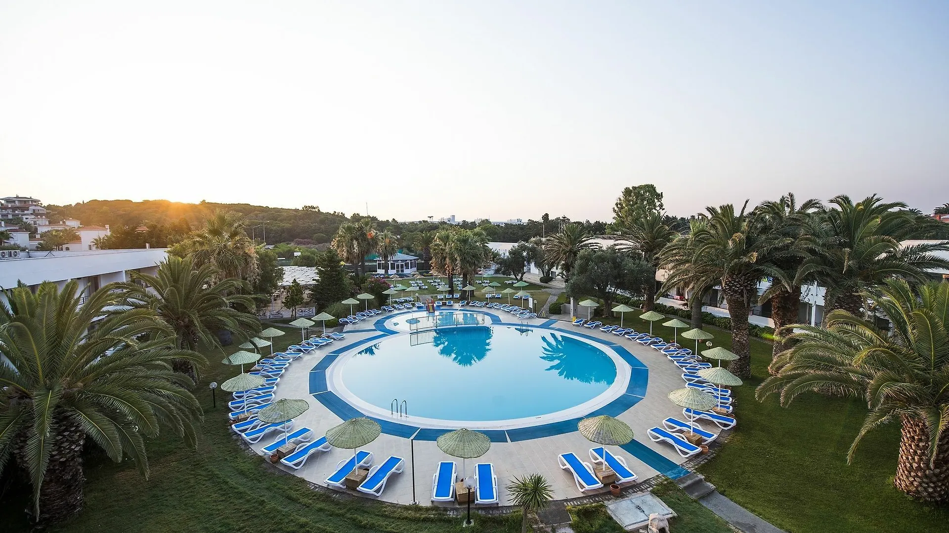 Altin Yunus Apart Beach Plus Cesme Apartment